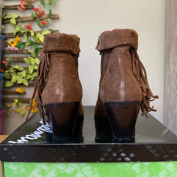 Sam Edelman Louie Bootie in Cocoa Suede - Picture 4 of 5